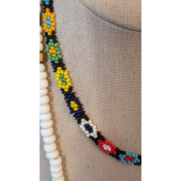 Glass Bead Ceramic Turtle Necklace & 70s Seed Bead Flower Choker - Picture 12 of 14